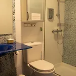 Spacious Cozy With Easy And Free Parking