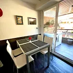 Spacious Cozy With Easy And Free Parking