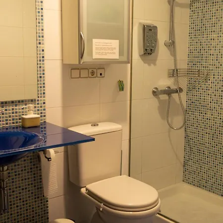 Spacious Cozy With Easy And Free Parking